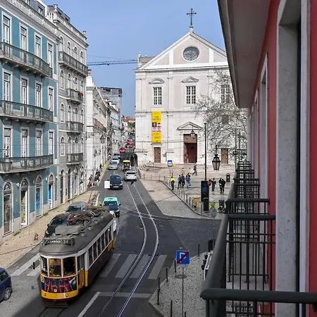 Plum Guide - Wind Portal Apartmán Lisboa